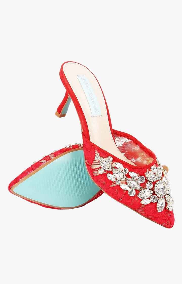 Sb-Serah Red Pumps