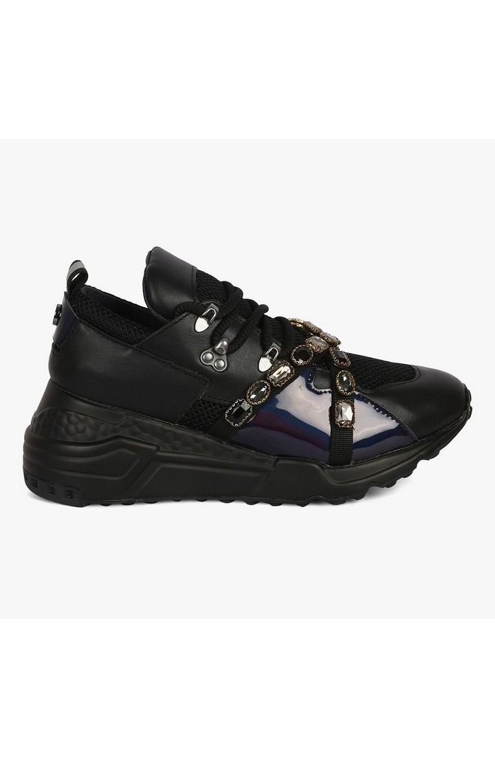 Credit Black Sneakers