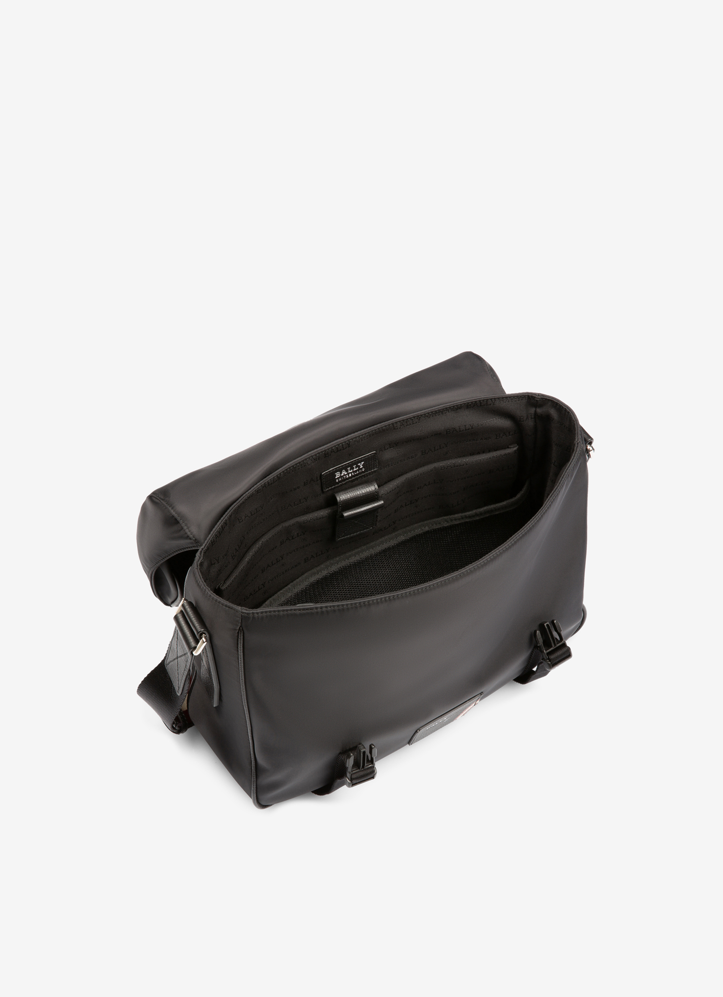 Messenger Bag In Black Recycled Nylon