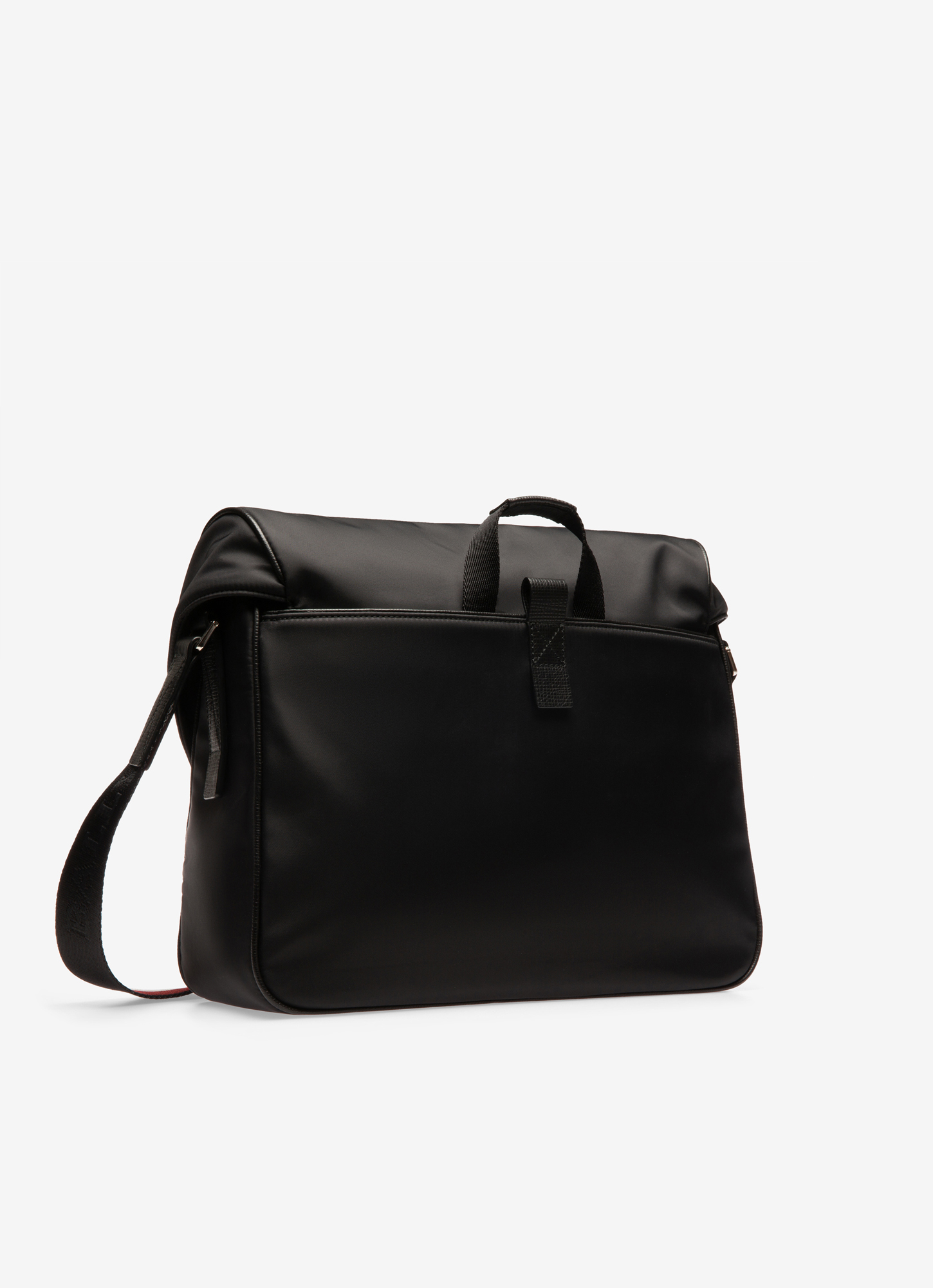 Messenger Bag In Black Recycled Nylon