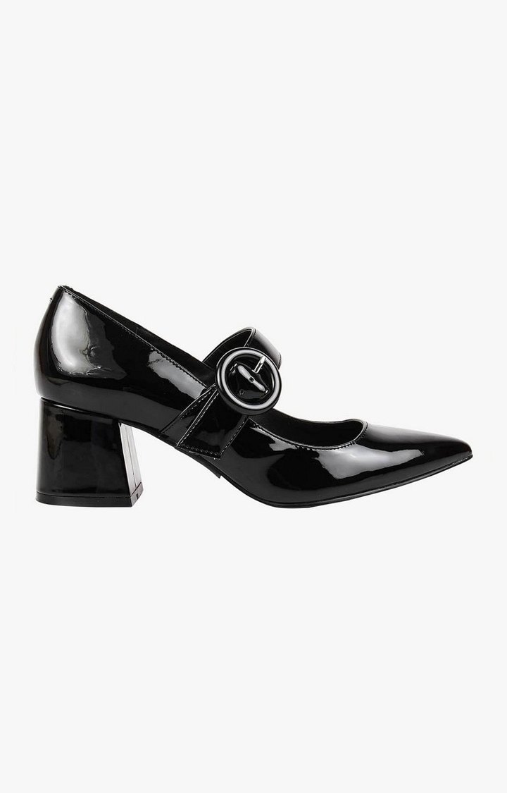 Marlie Black Pumps
