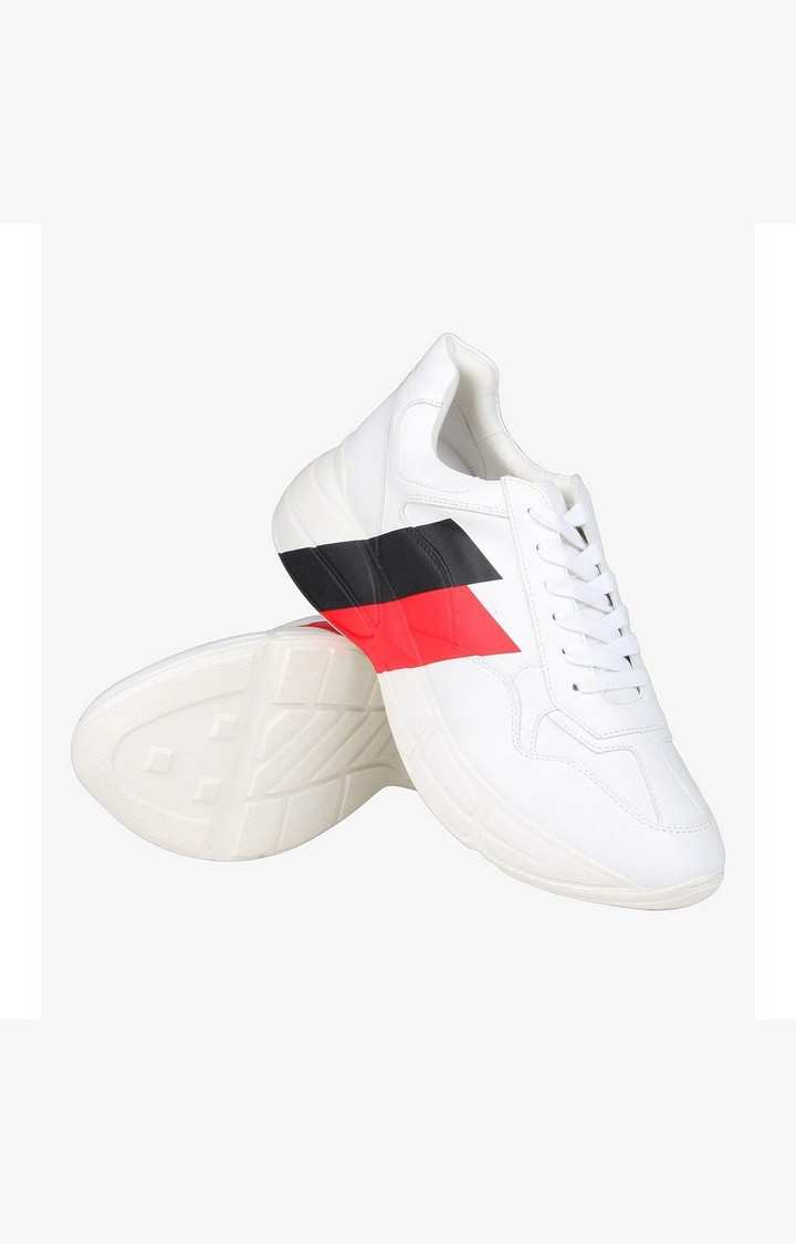 Caldera White Sneakers