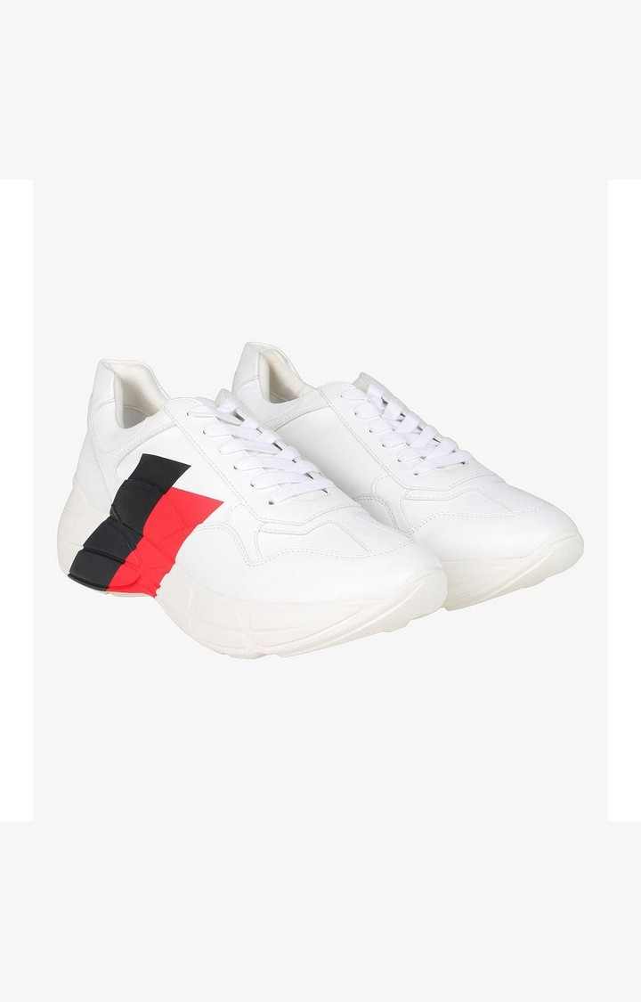 Caldera White Sneakers