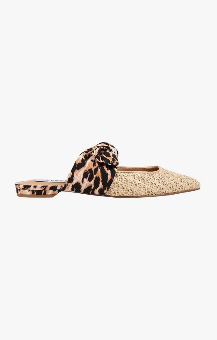 Emika Multi Closed Flats & Ballerinas