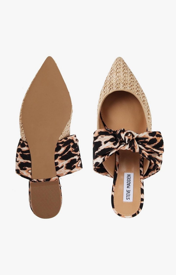 Emika Multi Closed Flats & Ballerinas