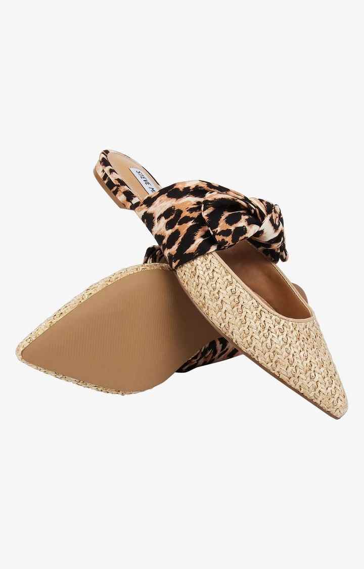 Emika Multi Closed Flats & Ballerinas