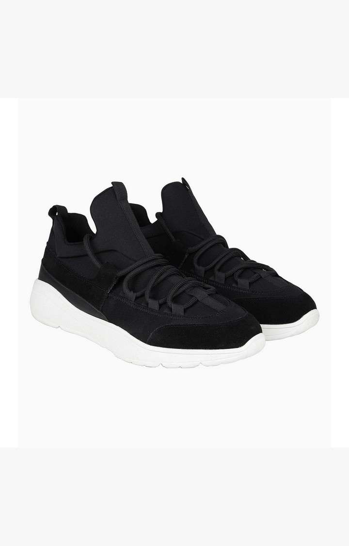 Baltic Black Sneakers