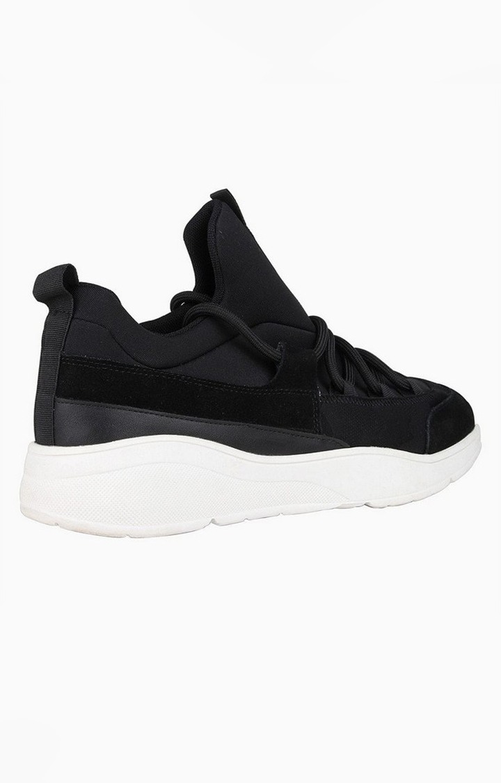 Baltic Black Sneakers