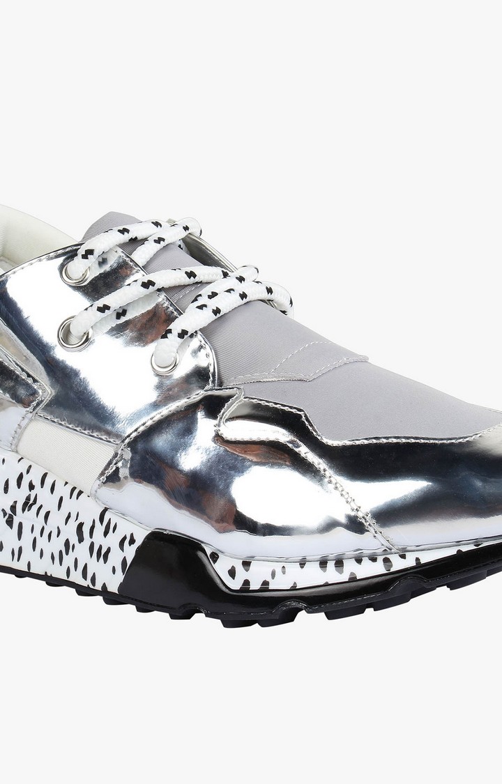 Ridge Silver Sneakers