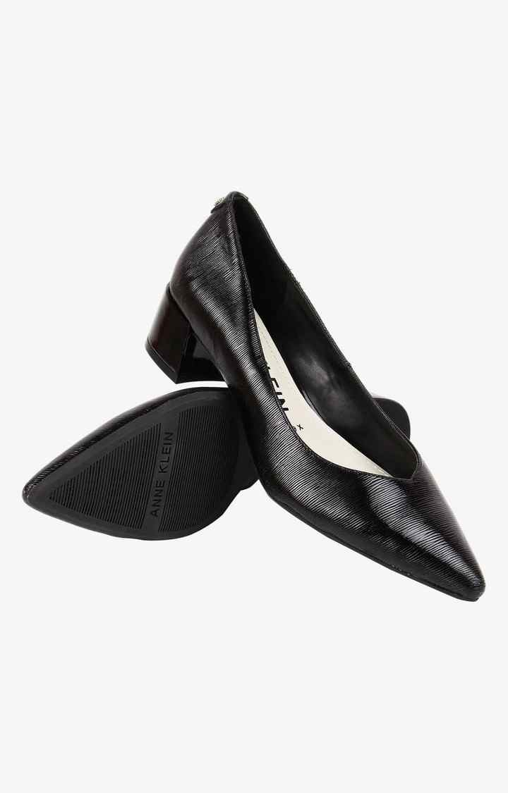 Norwood Black Pumps