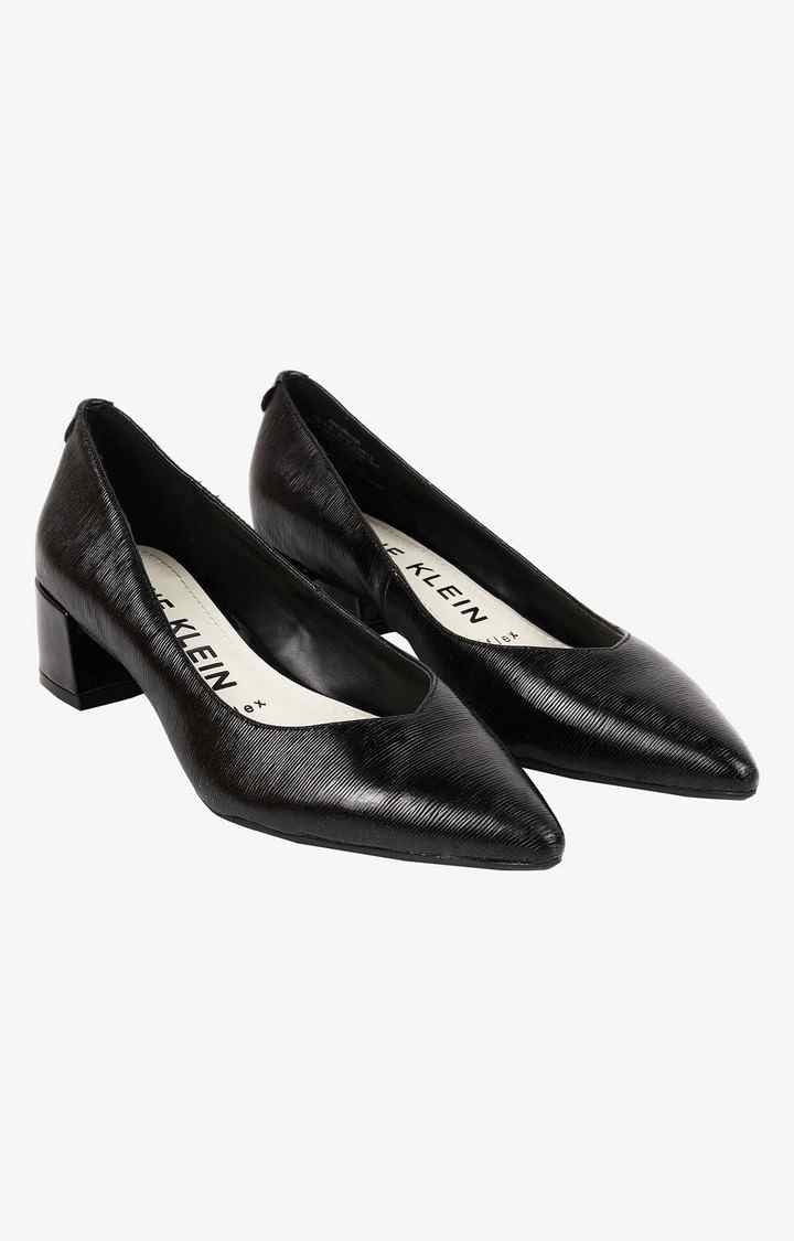 Norwood Black Pumps