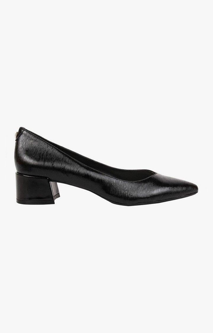 Norwood Black Pumps