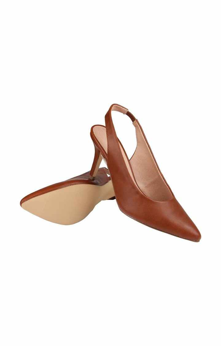 Cayton Brown Pumps