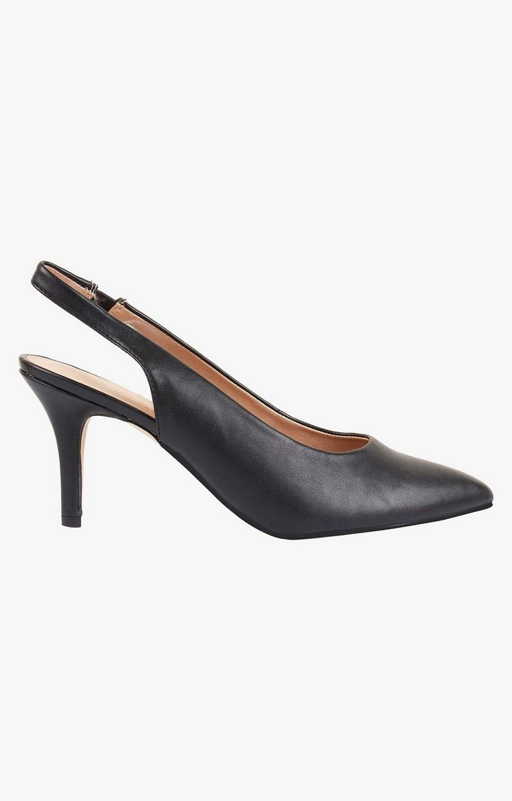Cayton Black Pumps