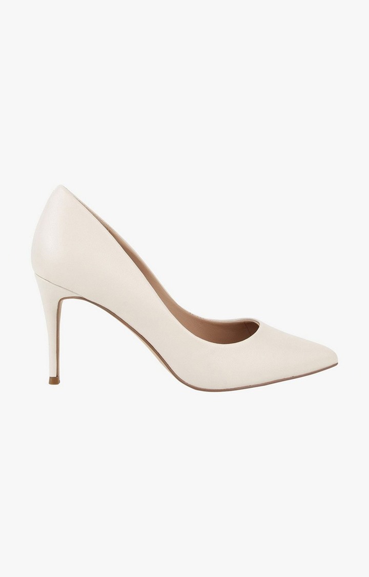 Lillie Beige Pumps