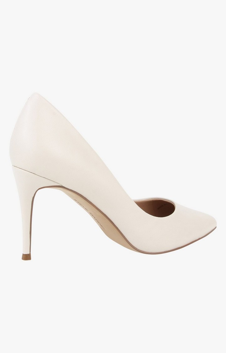 Lillie Beige Pumps