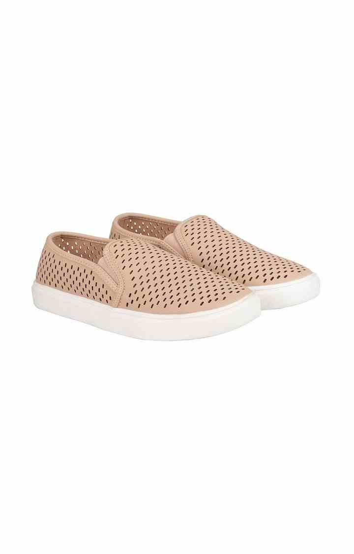 Quickk Pink Closed Flats & Ballerinas