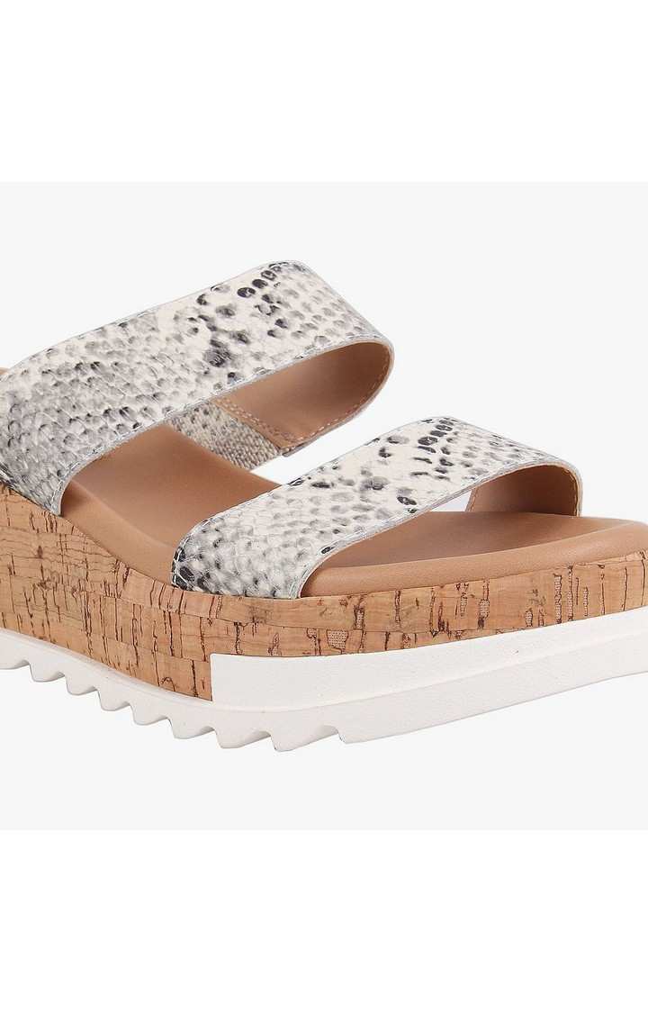 Blaine Natural Wedges