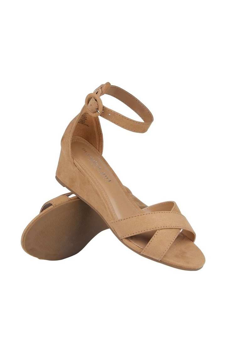 Izzabella Beige Wedges