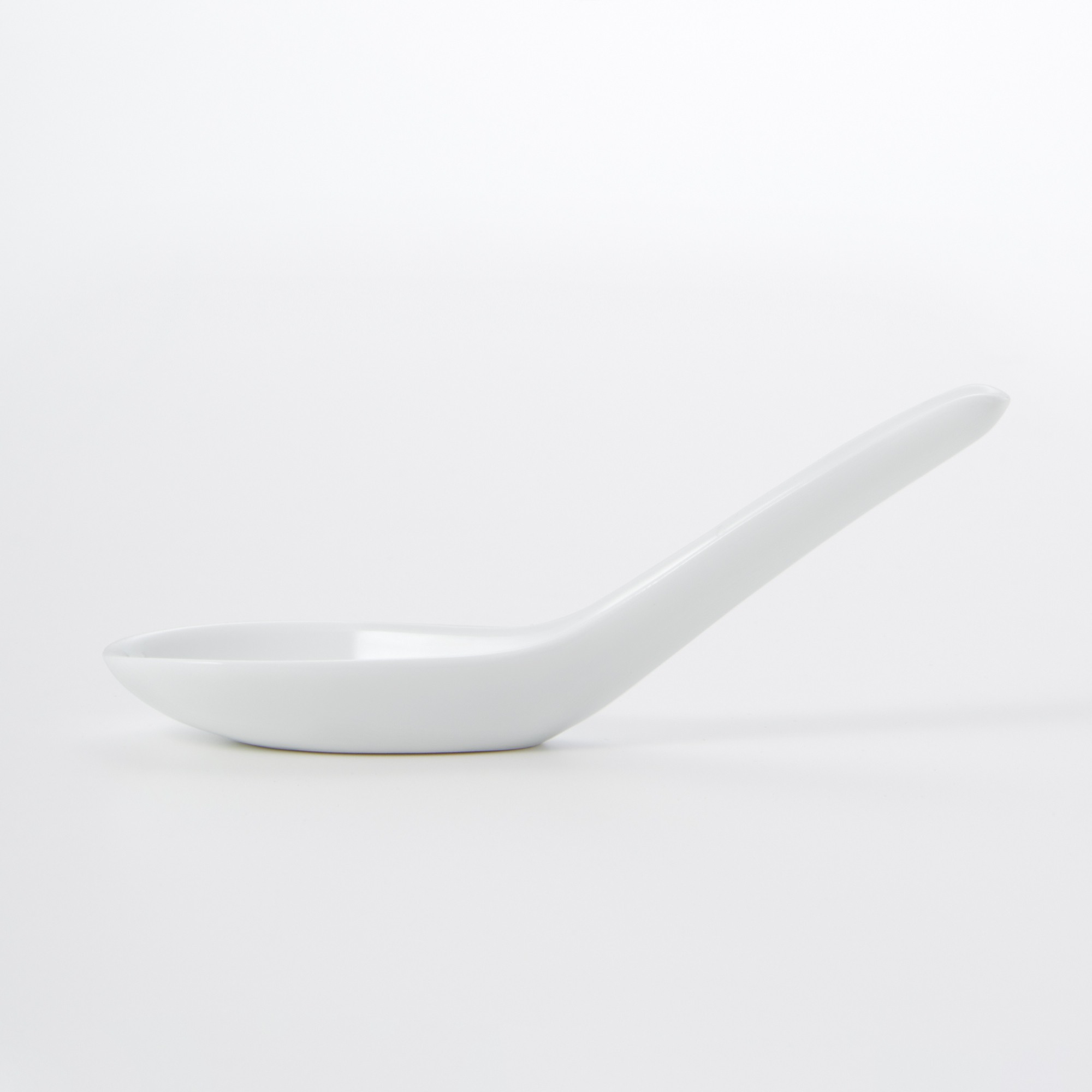 WHITE PORCELAIN CHINESE SPOON