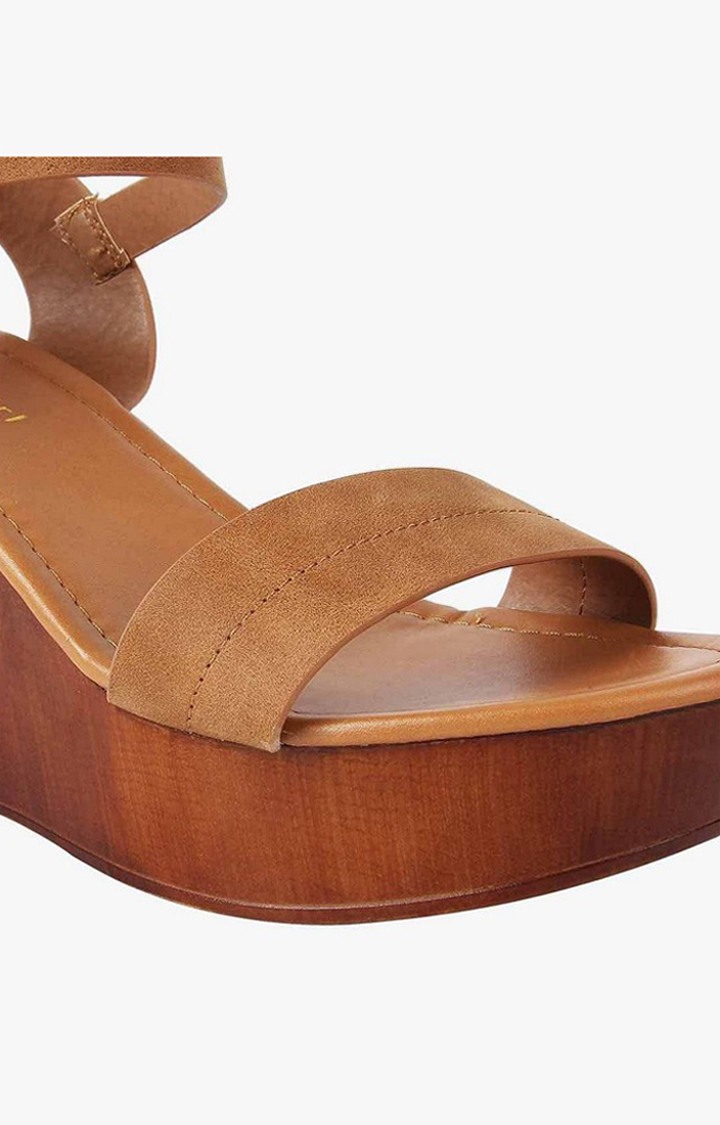 Haile Red Wedges