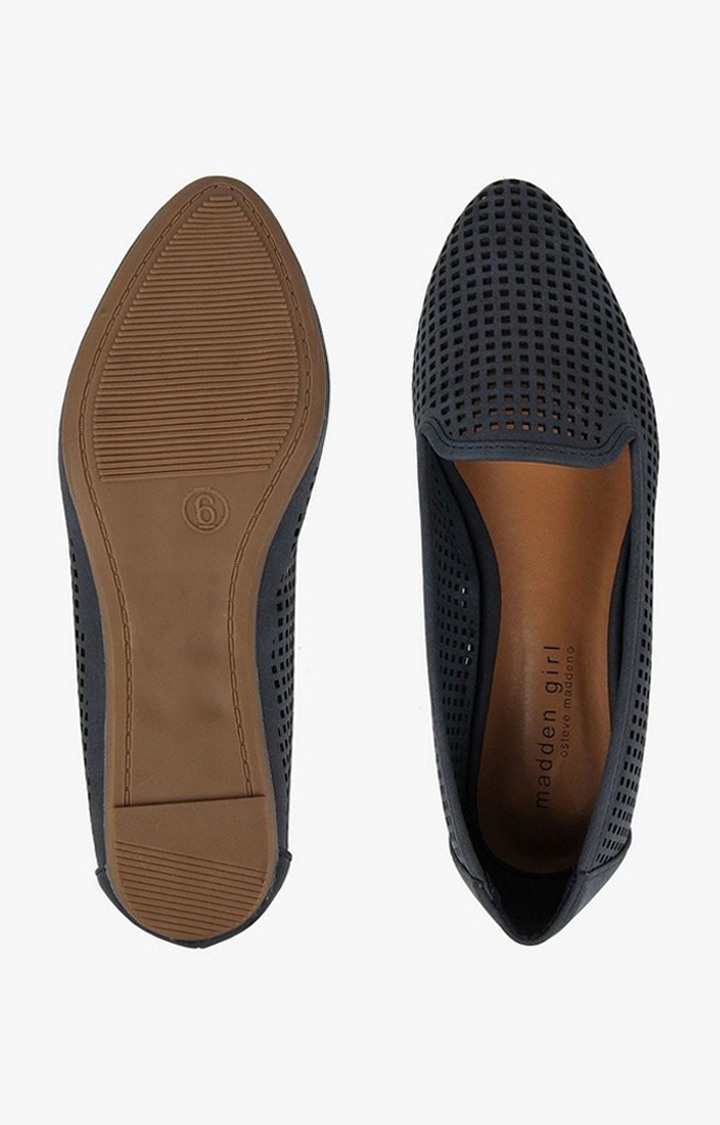Lacy Blue Closed Flats & Ballerinas
