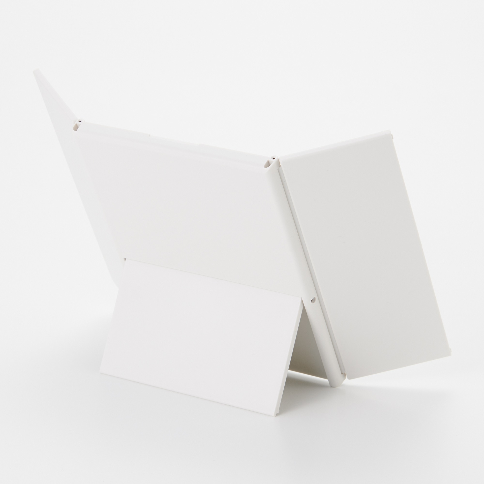 STYRENE FOLDING THREE PANEL MIRROR