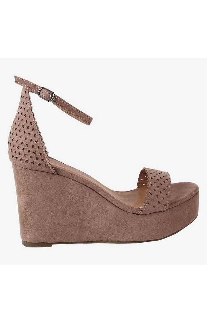 Abba Red Wedges