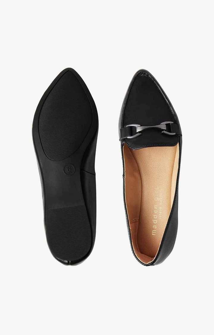 Micah Black Closed Flats & Ballerinas