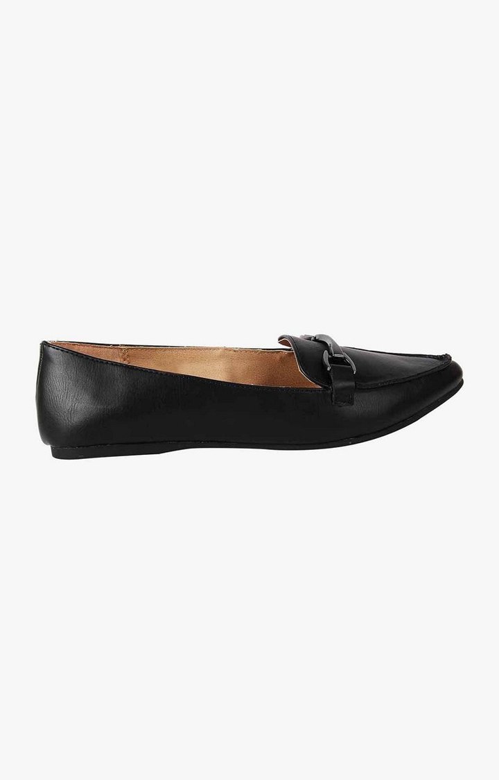 Micah Black Closed Flats & Ballerinas
