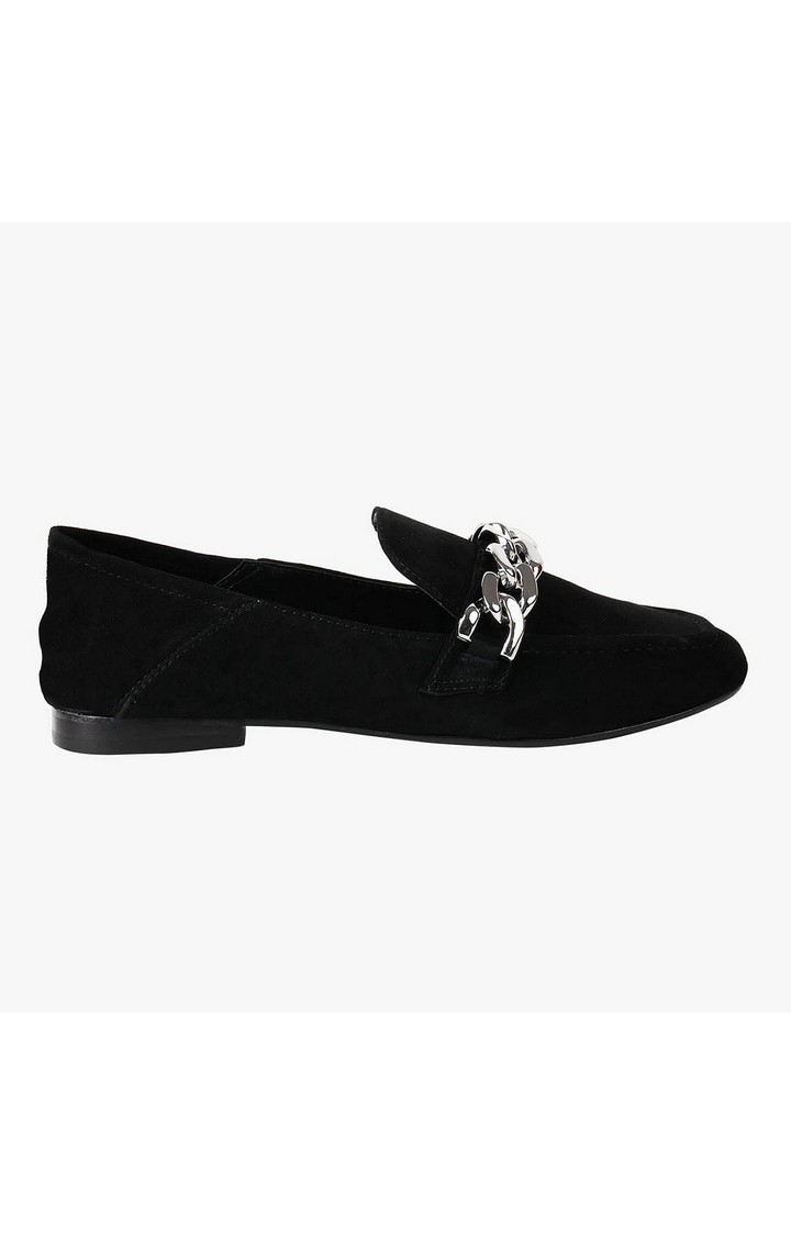 Dayna Black Closed Flats & Ballerinas