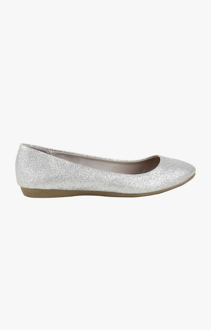 Maya Silver Closed Flats & Ballerinas