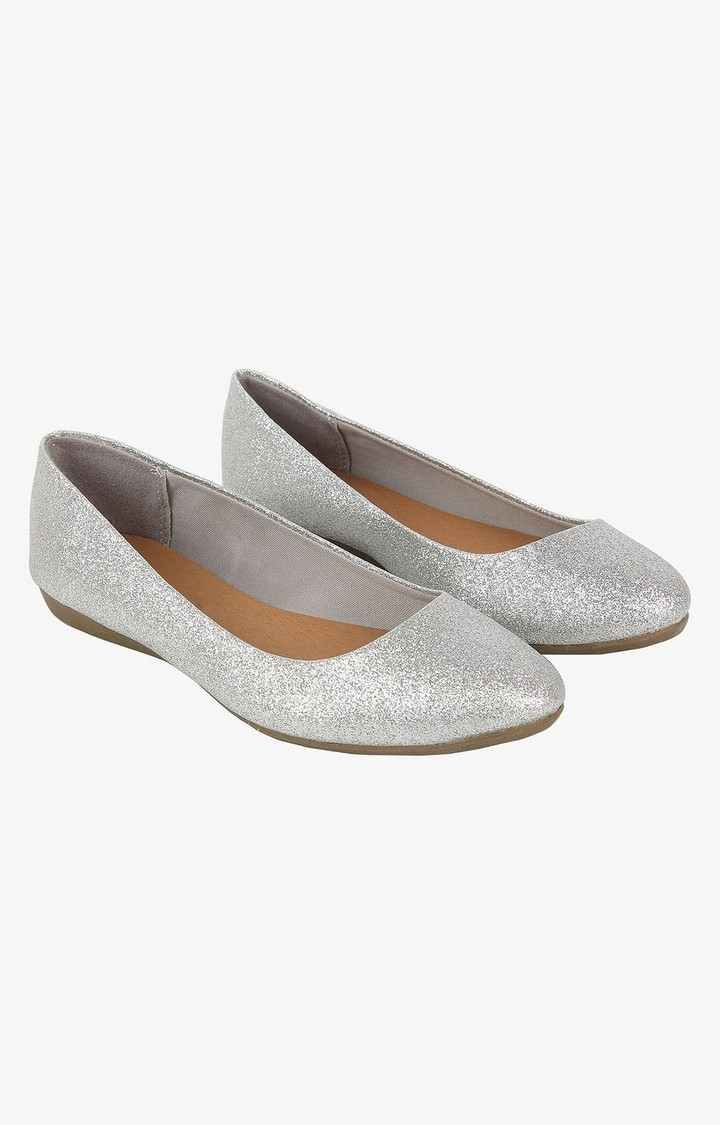 Maya Silver Closed Flats & Ballerinas