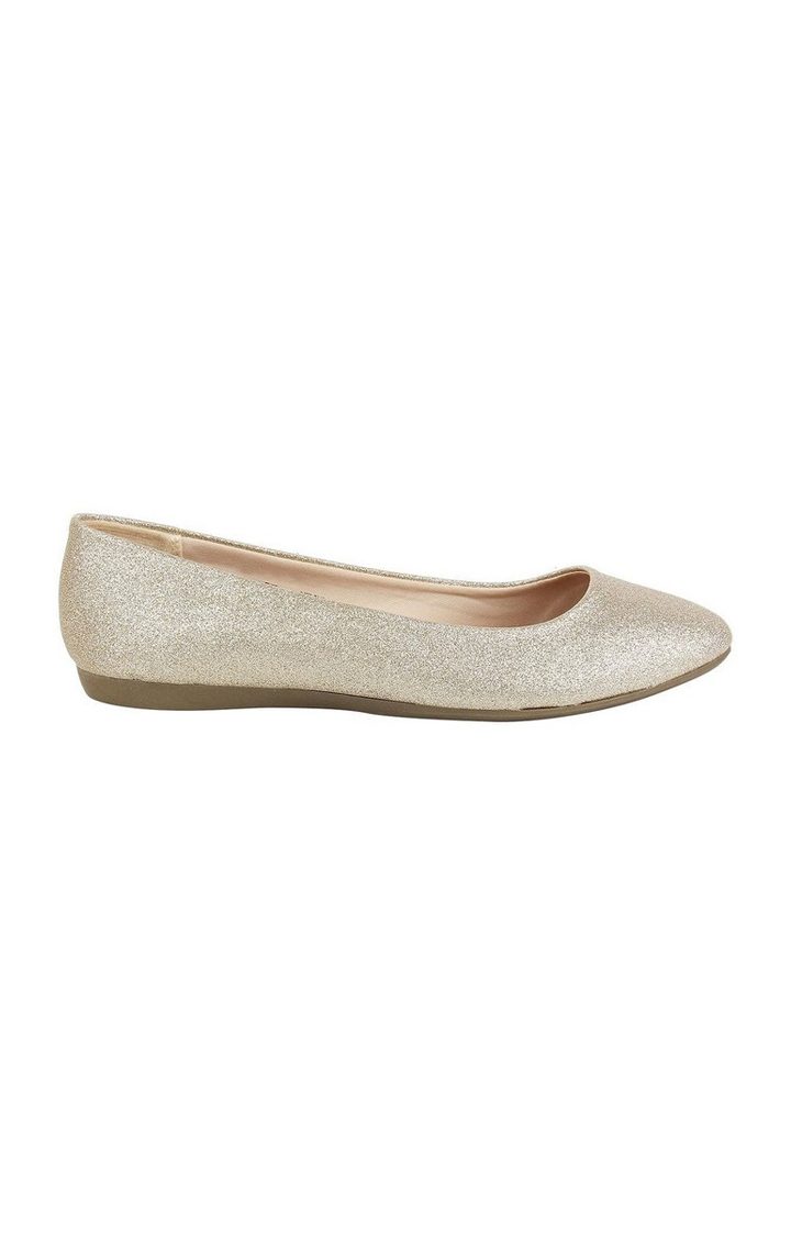Maya Gold Closed Flats & Ballerinas