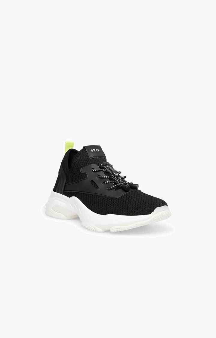 Isles Black Sneakers