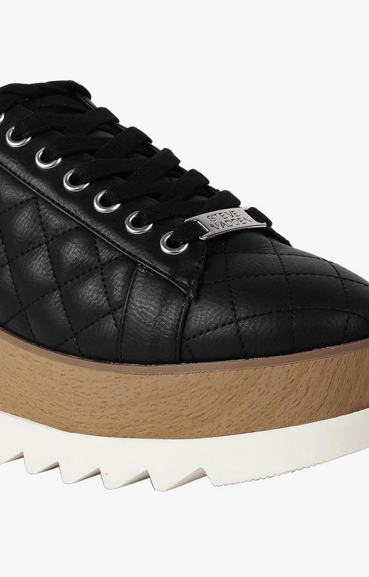 Kaper Black Sneakers