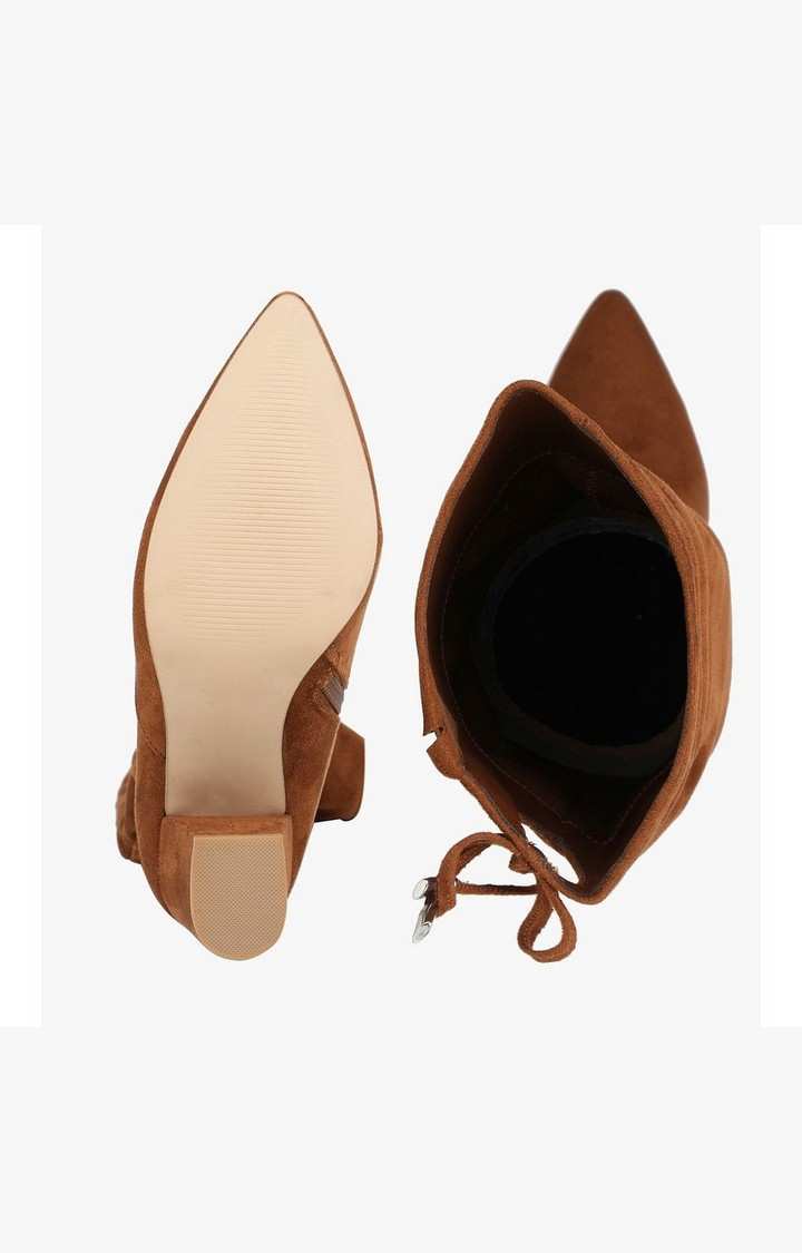 Riskyy Brown Boots