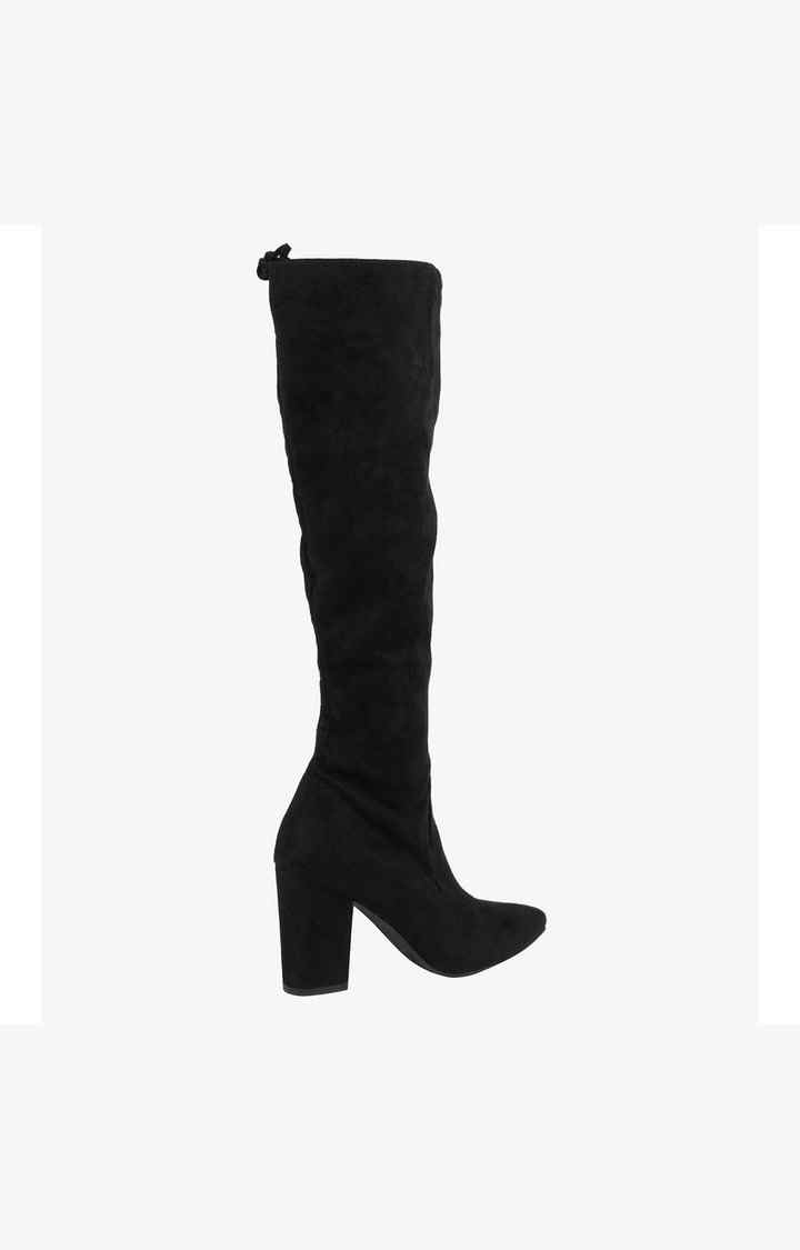 Riskyy Black Boots