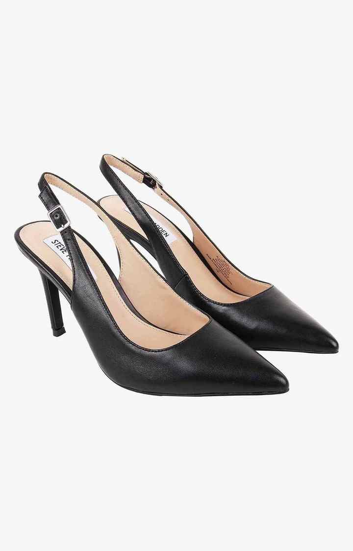 Maceyy Black Pumps
