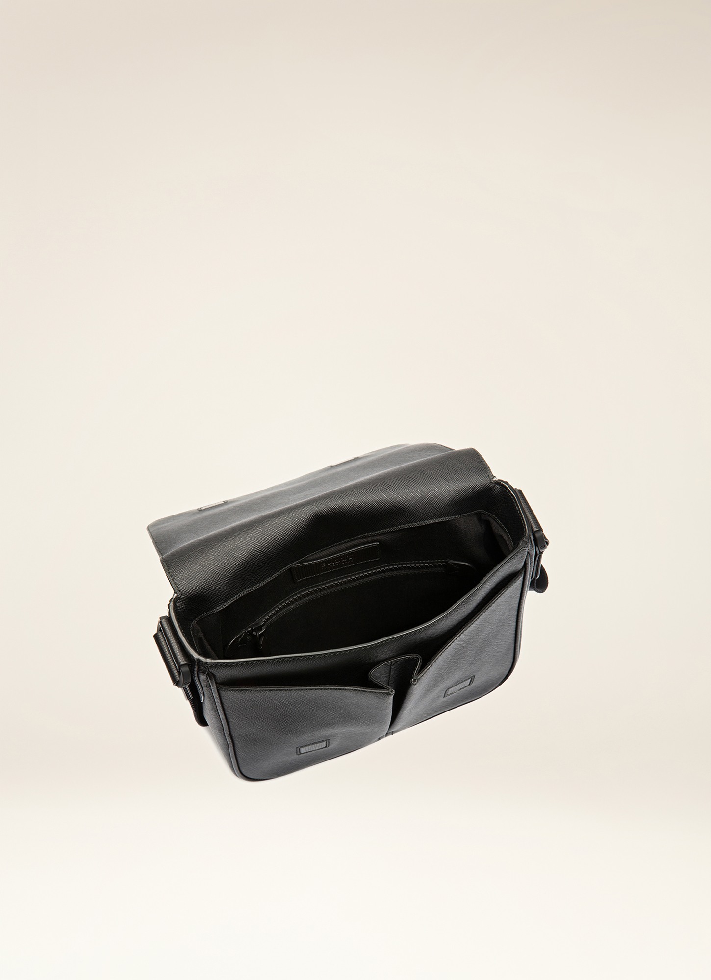 Surier Messenger Bag