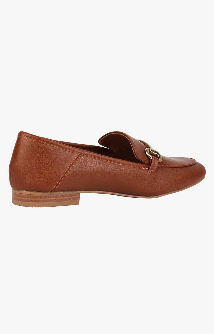 Jadie Brown Closed Flats & Ballerinas
