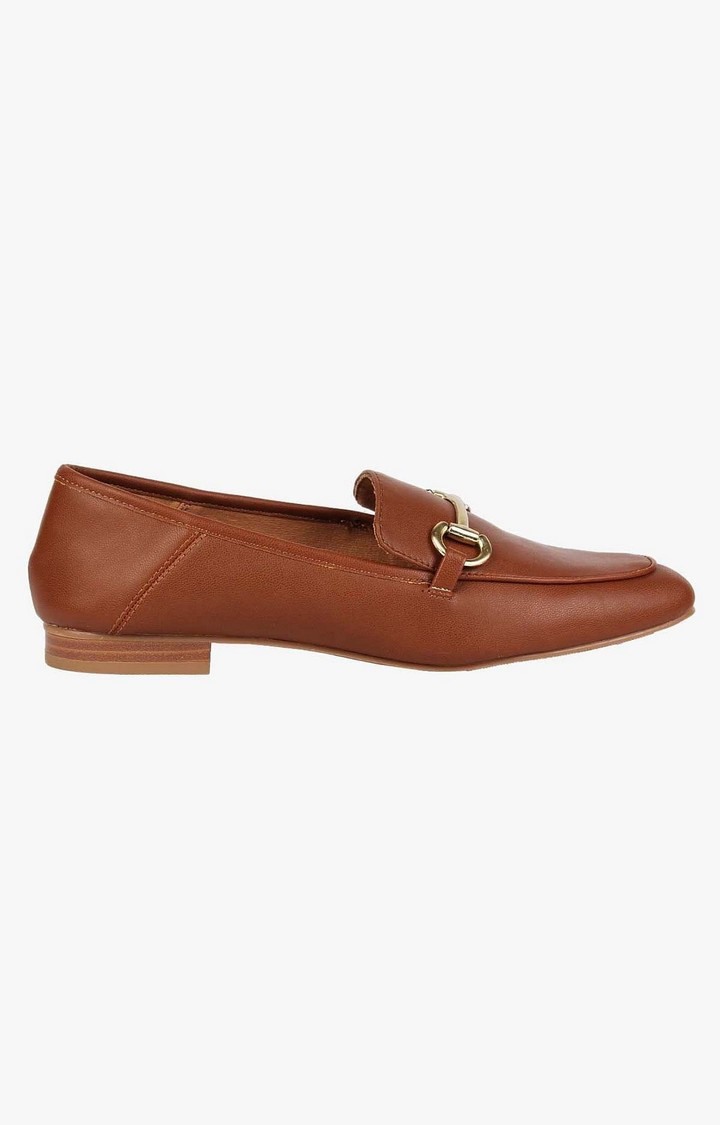 Jadie Brown Closed Flats & Ballerinas