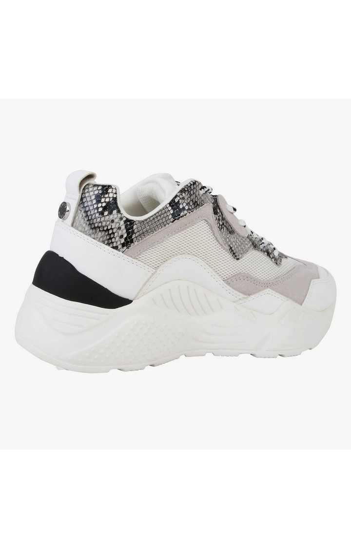 Antonia White Sneakers