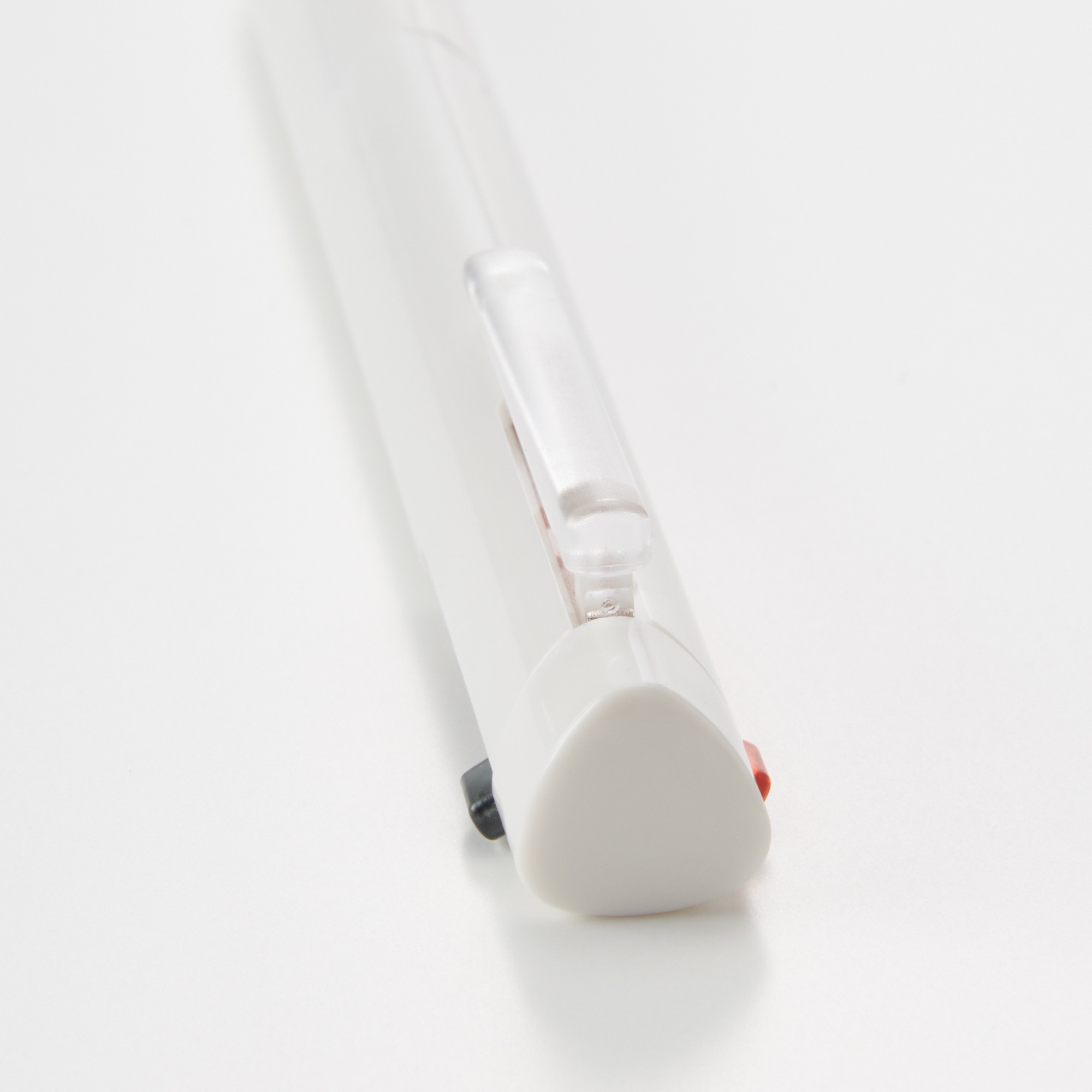 MUJI | TRIANGULAR 2 COLOUR BALLPOINT PEN WITH MECHANICAL PENCIL/WH.
