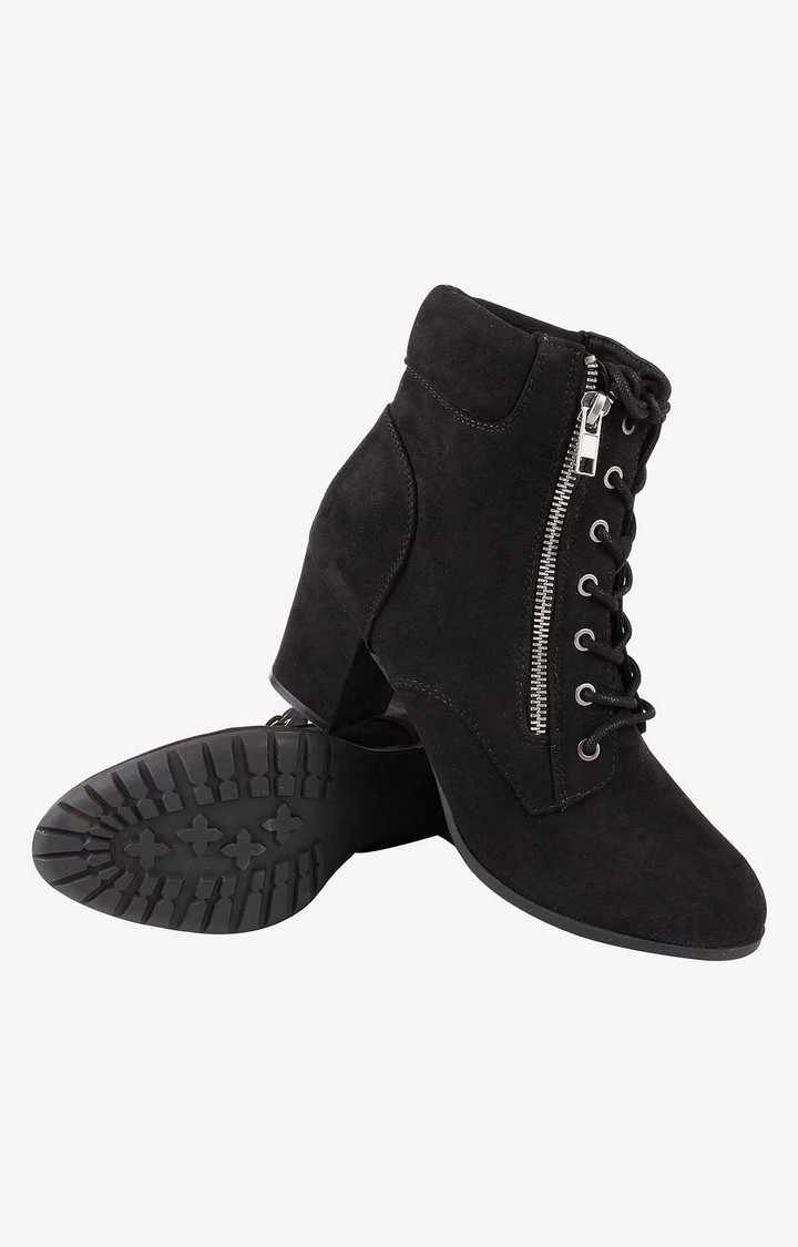 Tell Black Boots