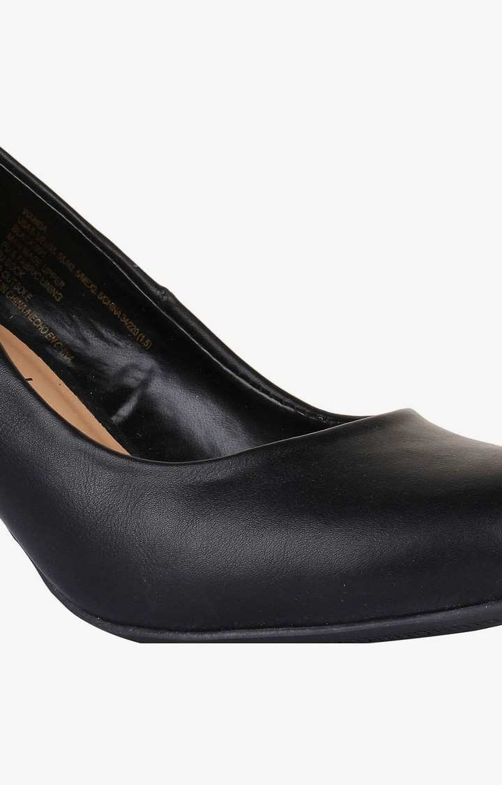 Wanda Black Pumps