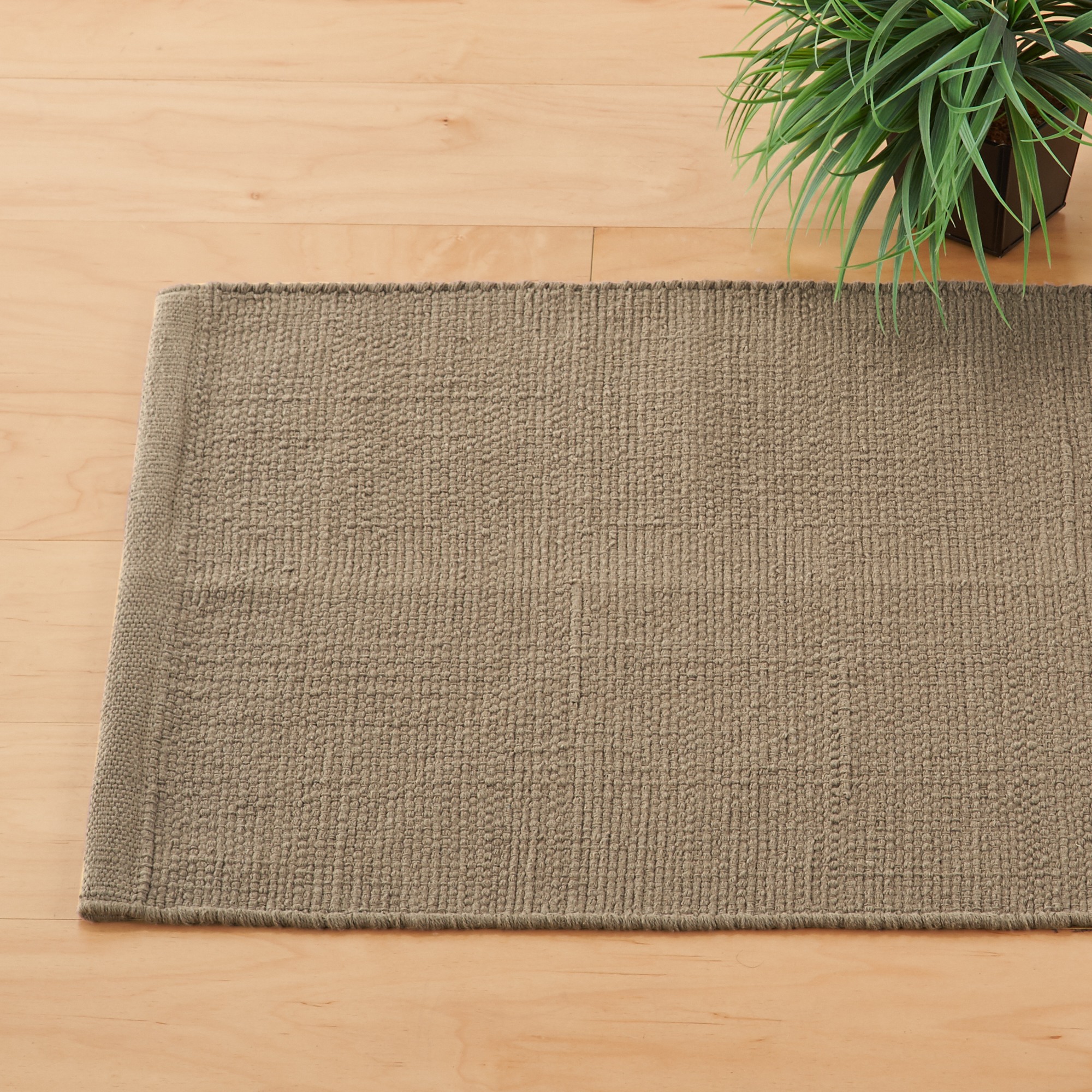 COTTON HANDWOVEN MAT LIGHT BROWN