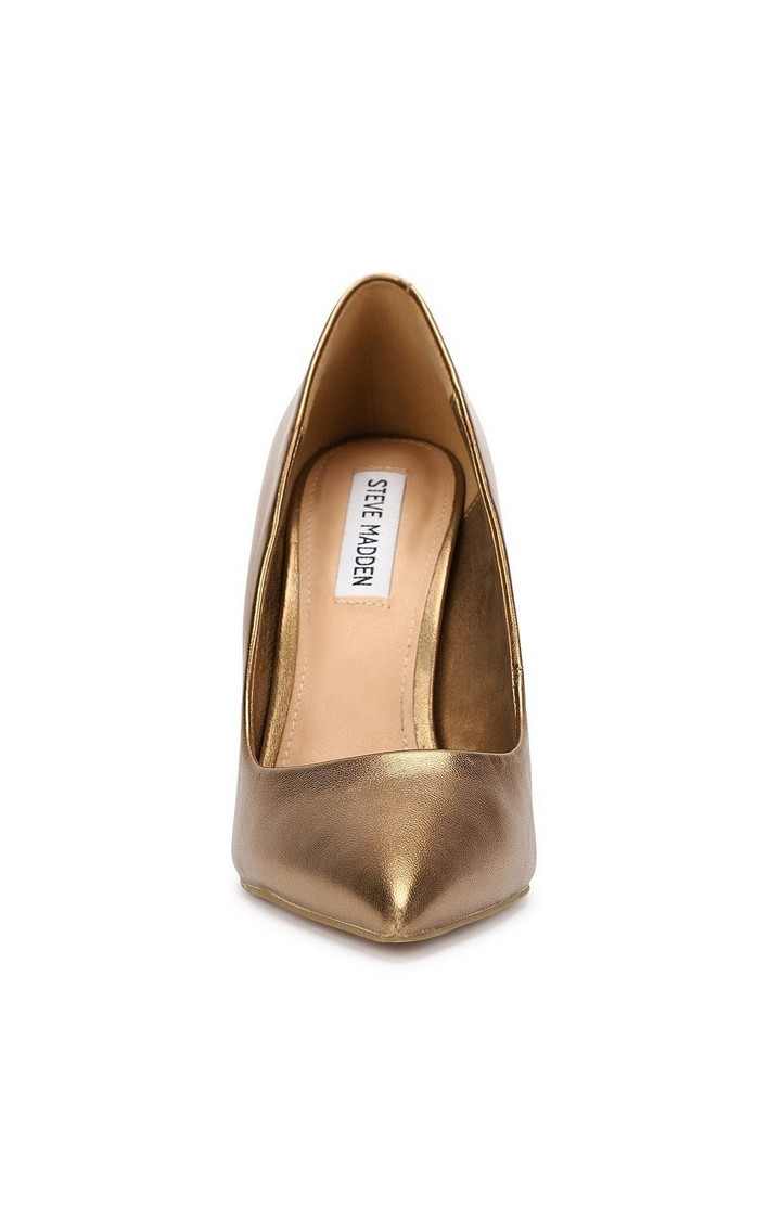 Vala Metallic Pumps