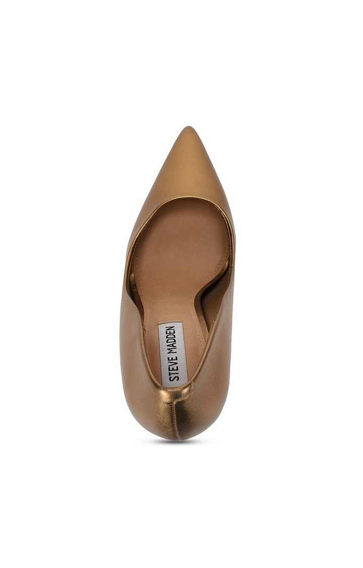 Vala Metallic Pumps