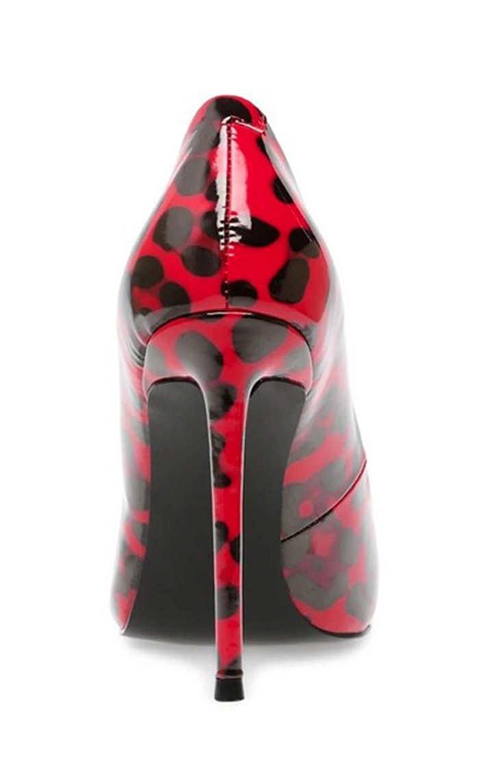 Vala Red Pumps